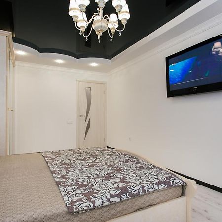 De Luxe Apartments Centr Illinskaya Sumy Exteriér fotografie