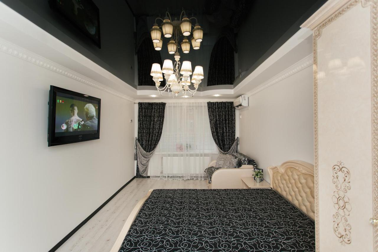 De Luxe Apartments Centr Illinskaya Sumy Exteriér fotografie