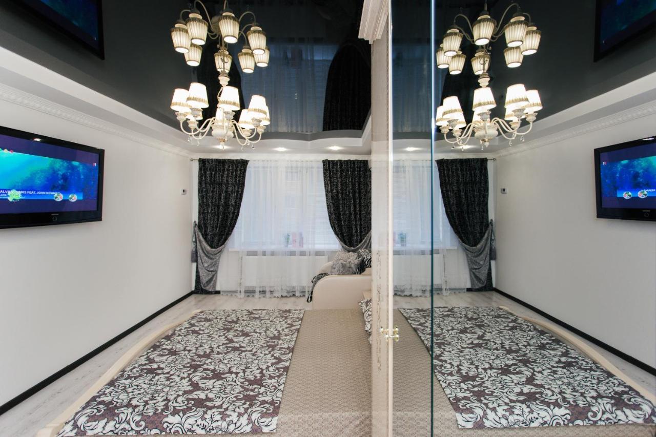 De Luxe Apartments Centr Illinskaya Sumy Exteriér fotografie