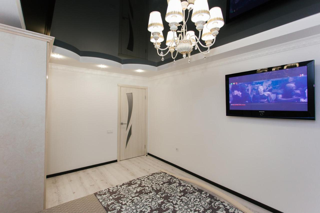 De Luxe Apartments Centr Illinskaya Sumy Exteriér fotografie