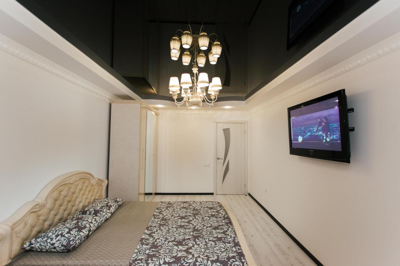 De Luxe Apartments Centr Illinskaya Sumy Exteriér fotografie