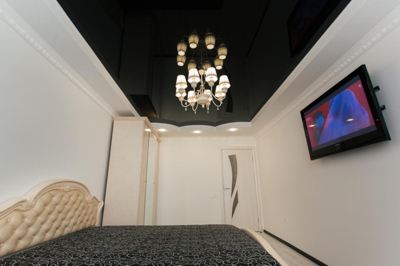 De Luxe Apartments Centr Illinskaya Sumy Exteriér fotografie