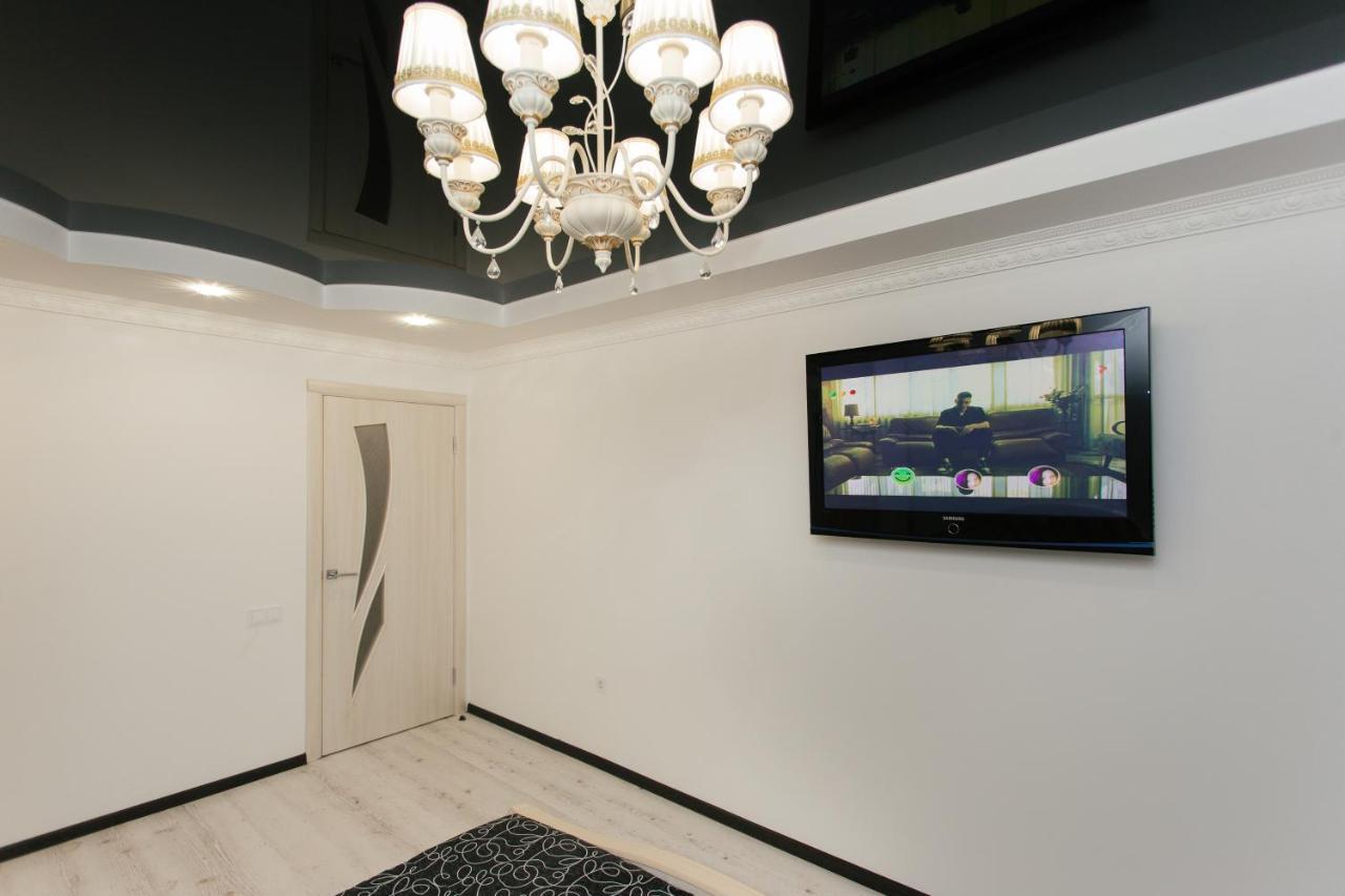De Luxe Apartments Centr Illinskaya Sumy Exteriér fotografie