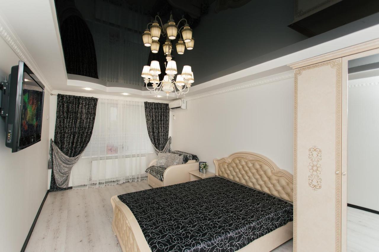 De Luxe Apartments Centr Illinskaya Sumy Exteriér fotografie