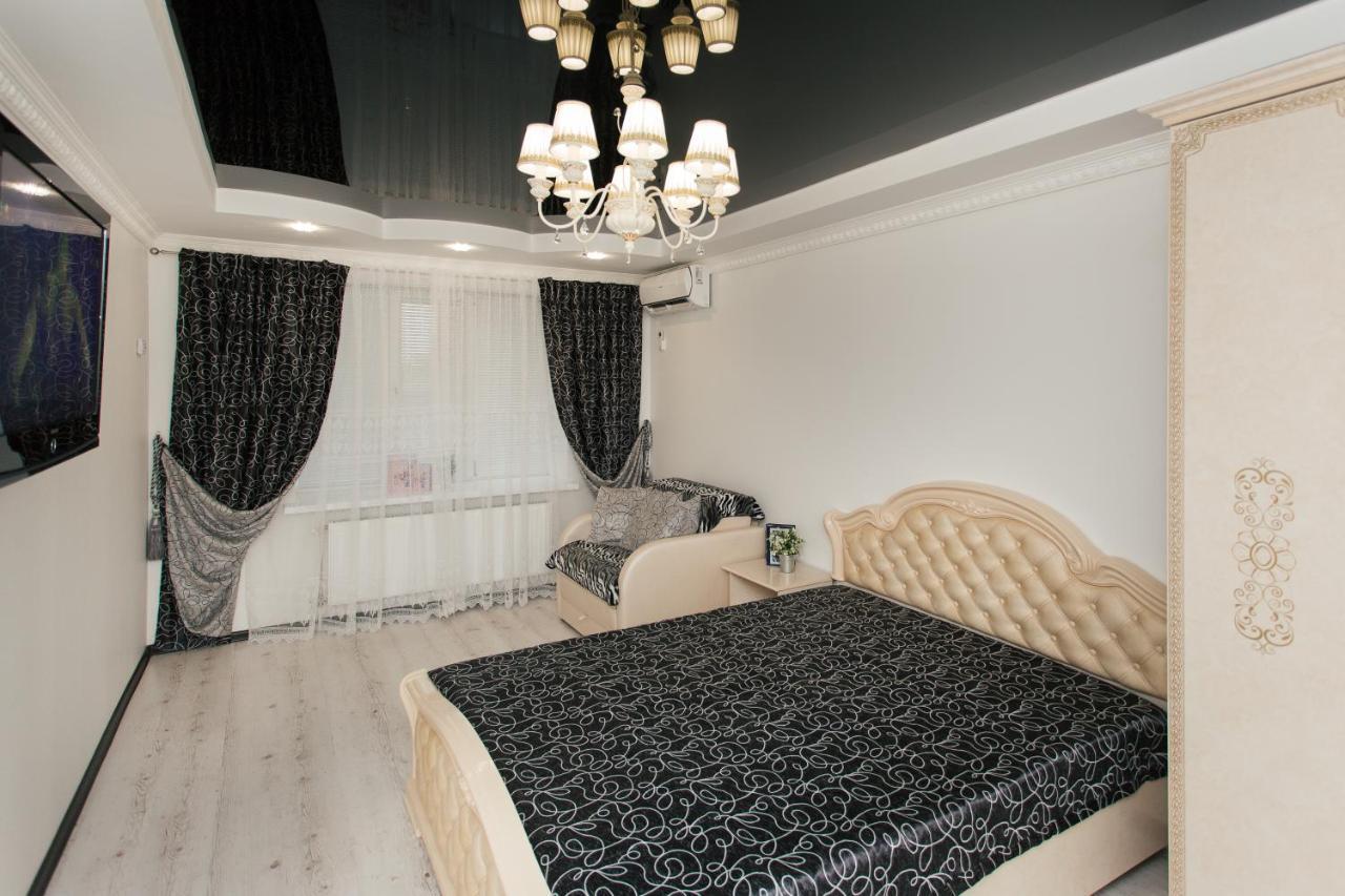 De Luxe Apartments Centr Illinskaya Sumy Exteriér fotografie